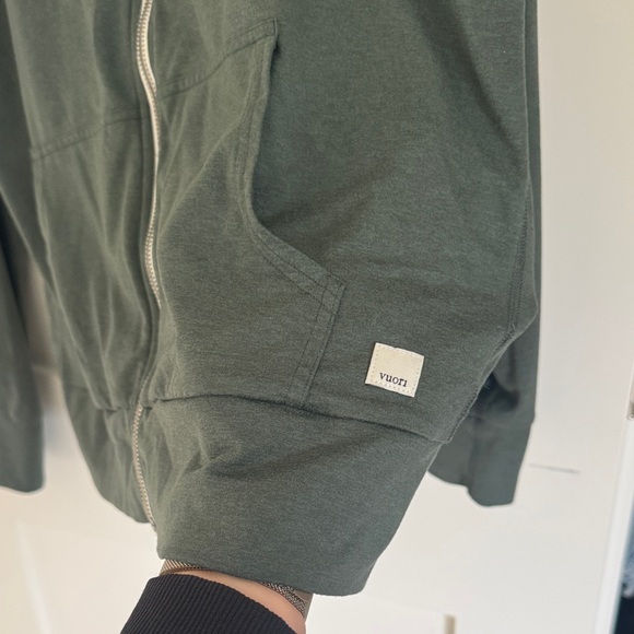 Vuori Green Zip-Up Hoodie - Picture 4 of 5